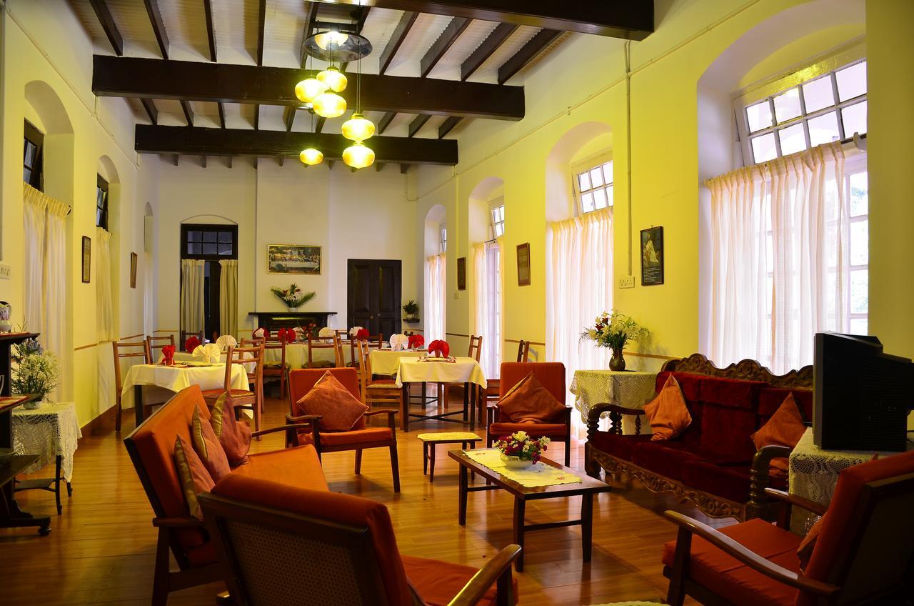 Ywca Wyoming Hotel Кунур Екстериор снимка