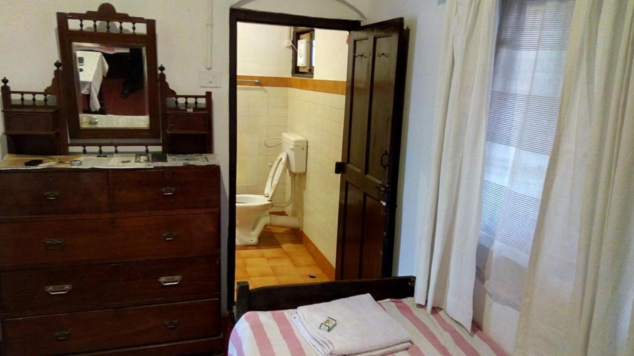 Ywca Wyoming Hotel Кунур Екстериор снимка