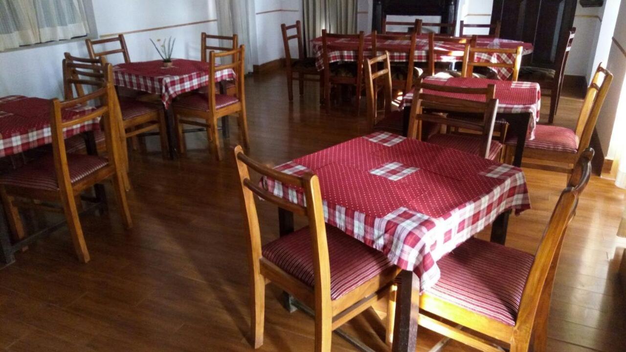 Ywca Wyoming Hotel Кунур Екстериор снимка