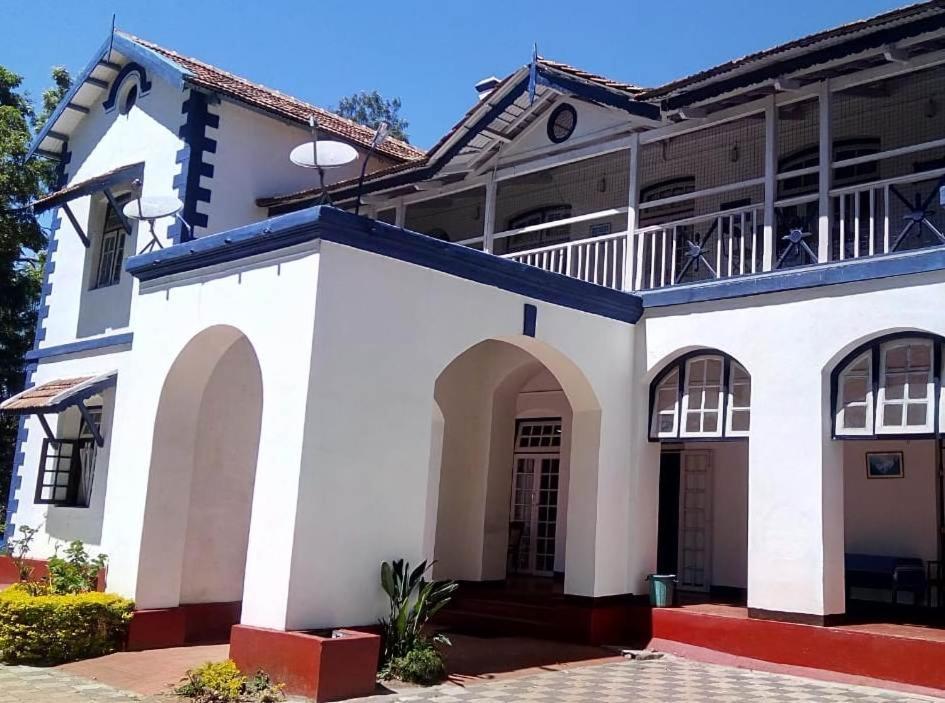 Ywca Wyoming Hotel Кунур Екстериор снимка